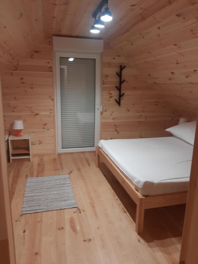 Osada Szwedzka Domek Plus Rusinowo  Buitenkant foto
